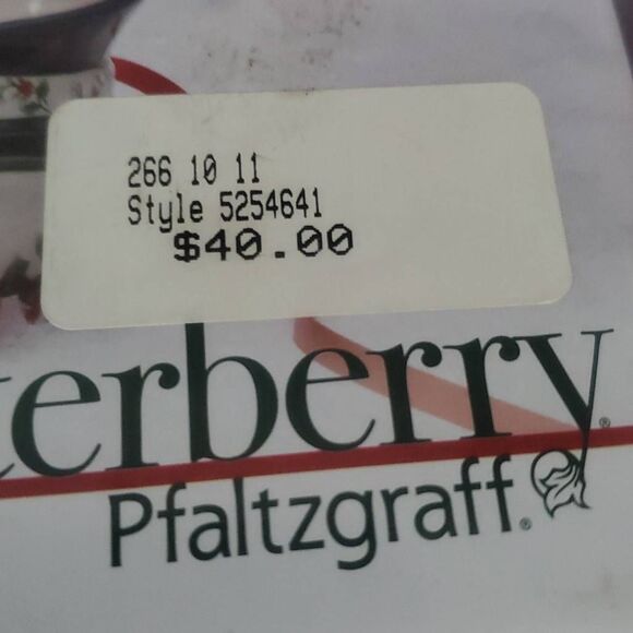 NEW IN BOX COLLECTIBLE PFALTZGRAFF WINTERBERRY FIGURAL DIP SET OF 2 BOWLS - Picture 6 of 6